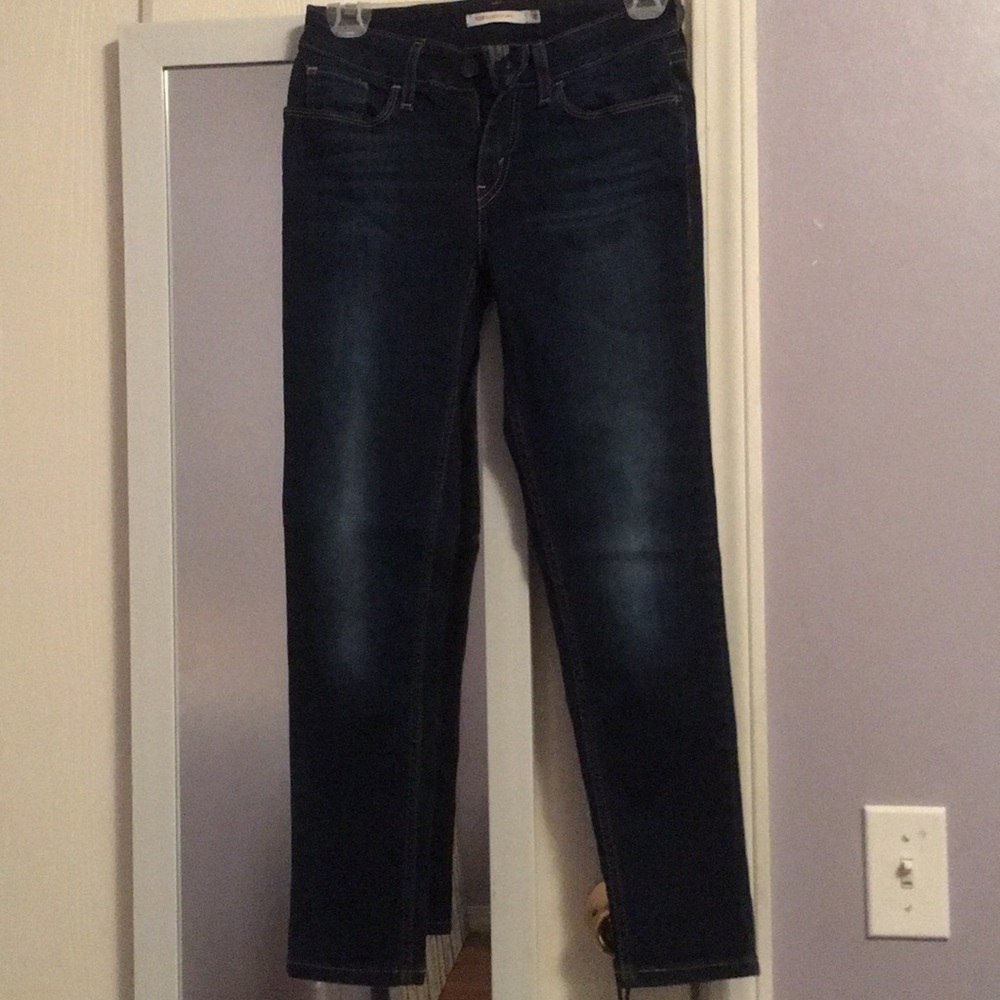 Worn once Levi’s super skinny ankle jeans